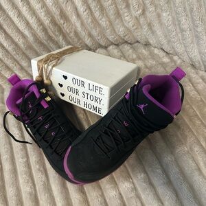 Jordan Women's Black and Purple Sneakers